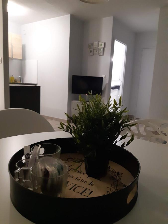 Jungle Apartment เมซ์ ภายนอก รูปภาพ